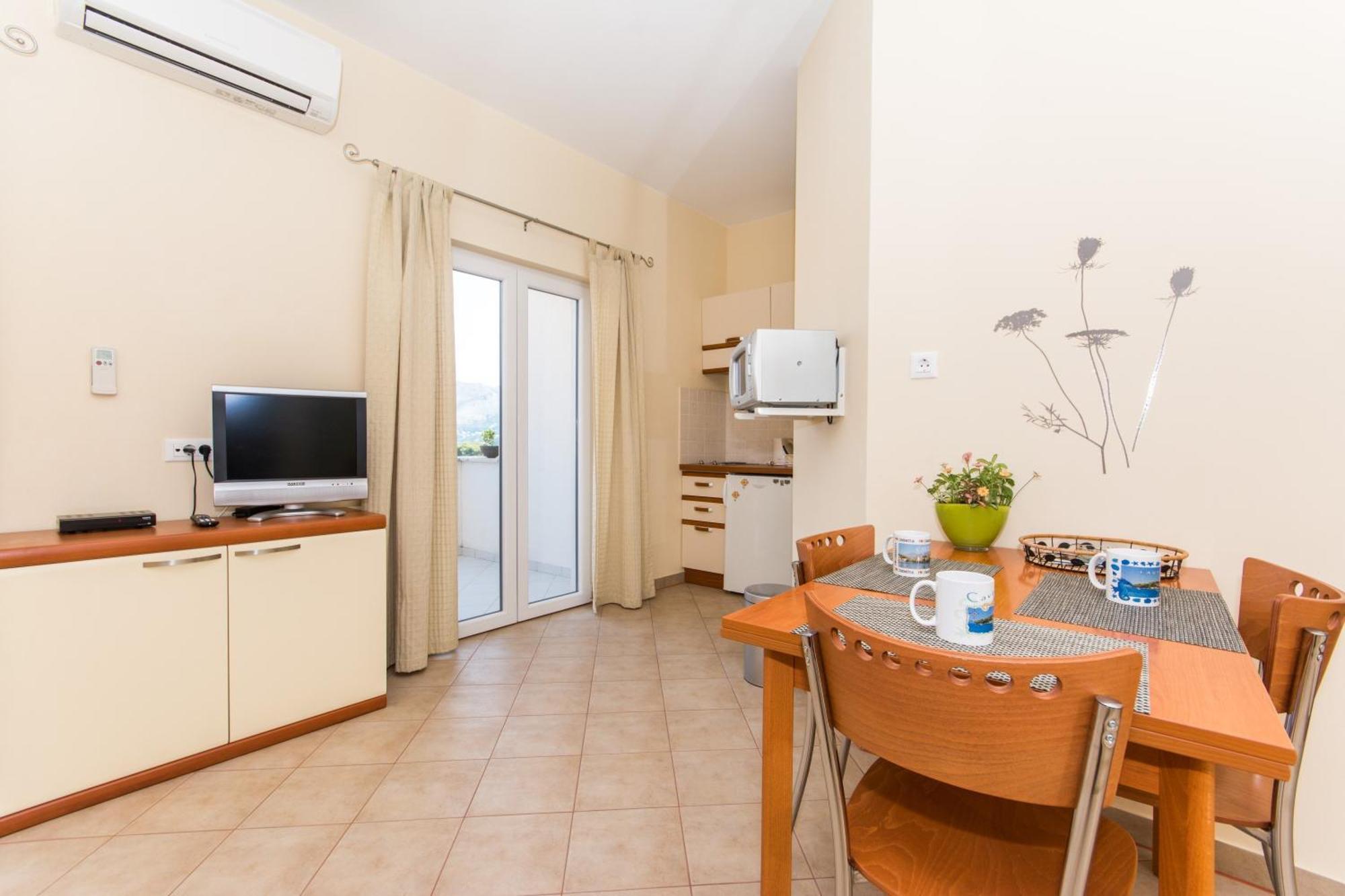 Dadic Apartment